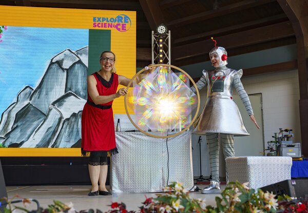 20250919_Foto B�hnenshow ES_MD